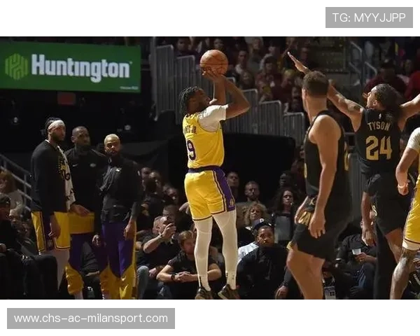 爵士队新援表现出色,有望助力季后赛,爵士队最新 爵士队新援表现出色,有望助力季后赛,爵士队最新