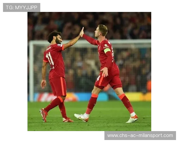 英超后场传控体系构建提升整队推进效率，英超后腰